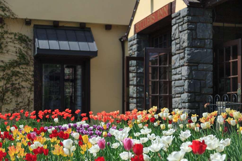 Settlers Inn